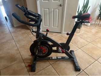 Schwinn IC4 indoor exercise bike