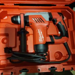 Milwaukee Rotary Hammer 