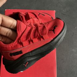 Toddler Red & Black Puma Size 6c $20