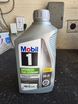 Mobil 1 Advanced Fuel Economy 0W-20 Motor Oil