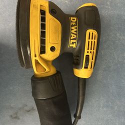 DEWALT 3 Amp Corded 5 in. Variable Speed Random Orbital Sander