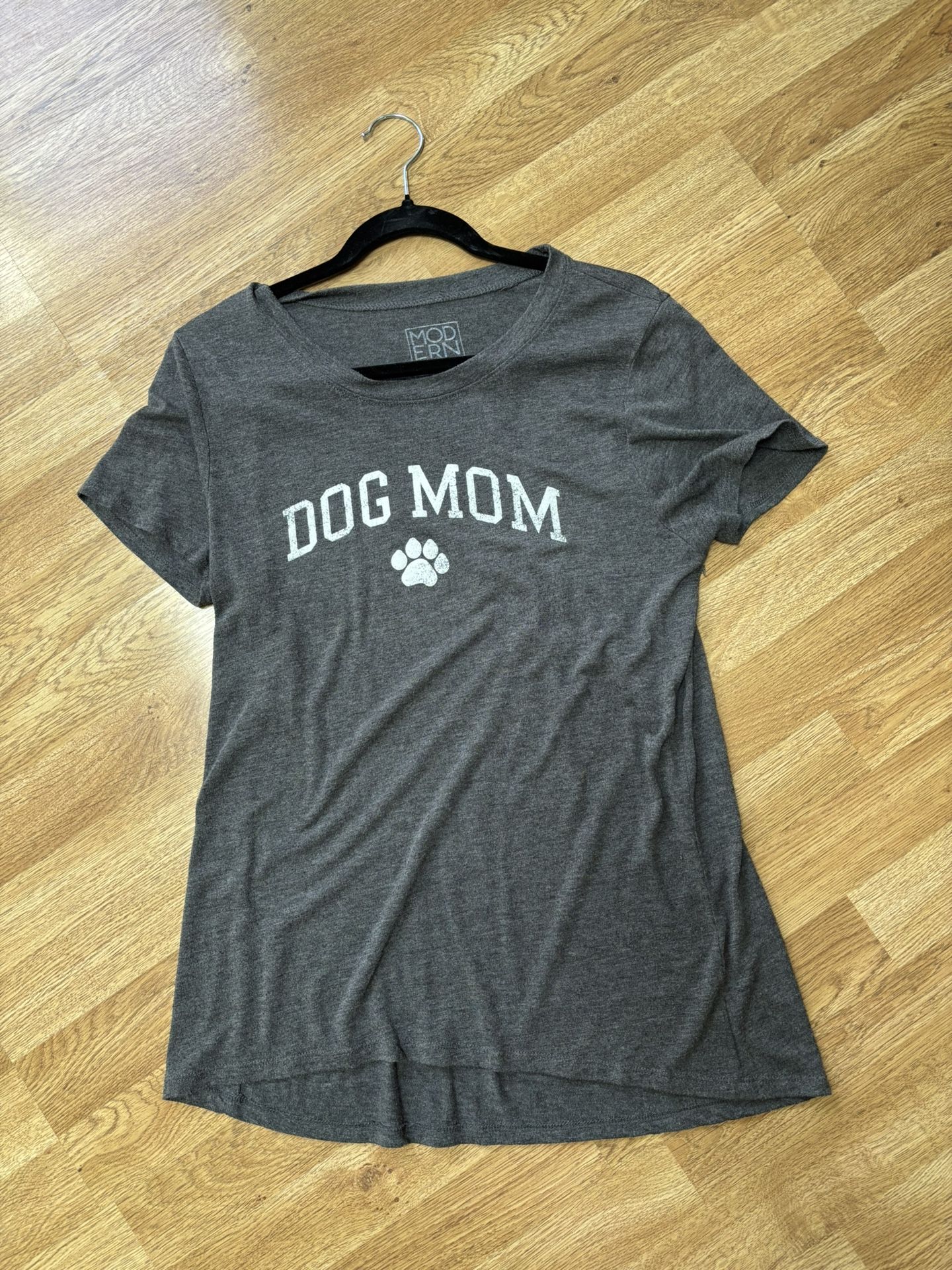 Dog Mom T-Shirt