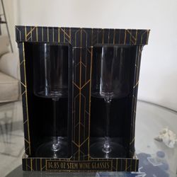 Set of 2 Uptown Loft Wine Glasses - 14.85 oz