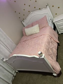 Girls Bedroom Set