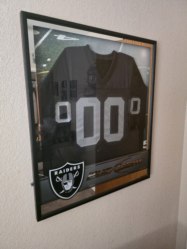Raider Jersey with Frame
