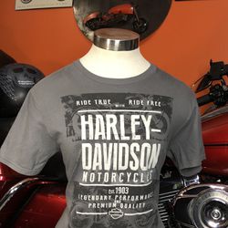 Harley Davidson T-shirt Small Women  Elastic Fabric OMAHA, NEBRASKA