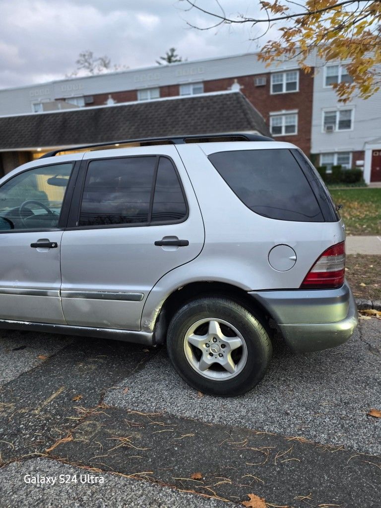 1999 Mercedes-Benz M-Class