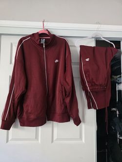 Nike suit