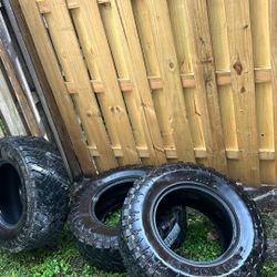 33x12.50x18 Cosmo Mid Kicker