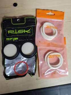 New 35mm  Fork  Seal Kit For Rockshox 