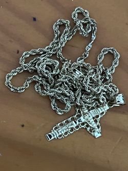 10k gold chain and pedant