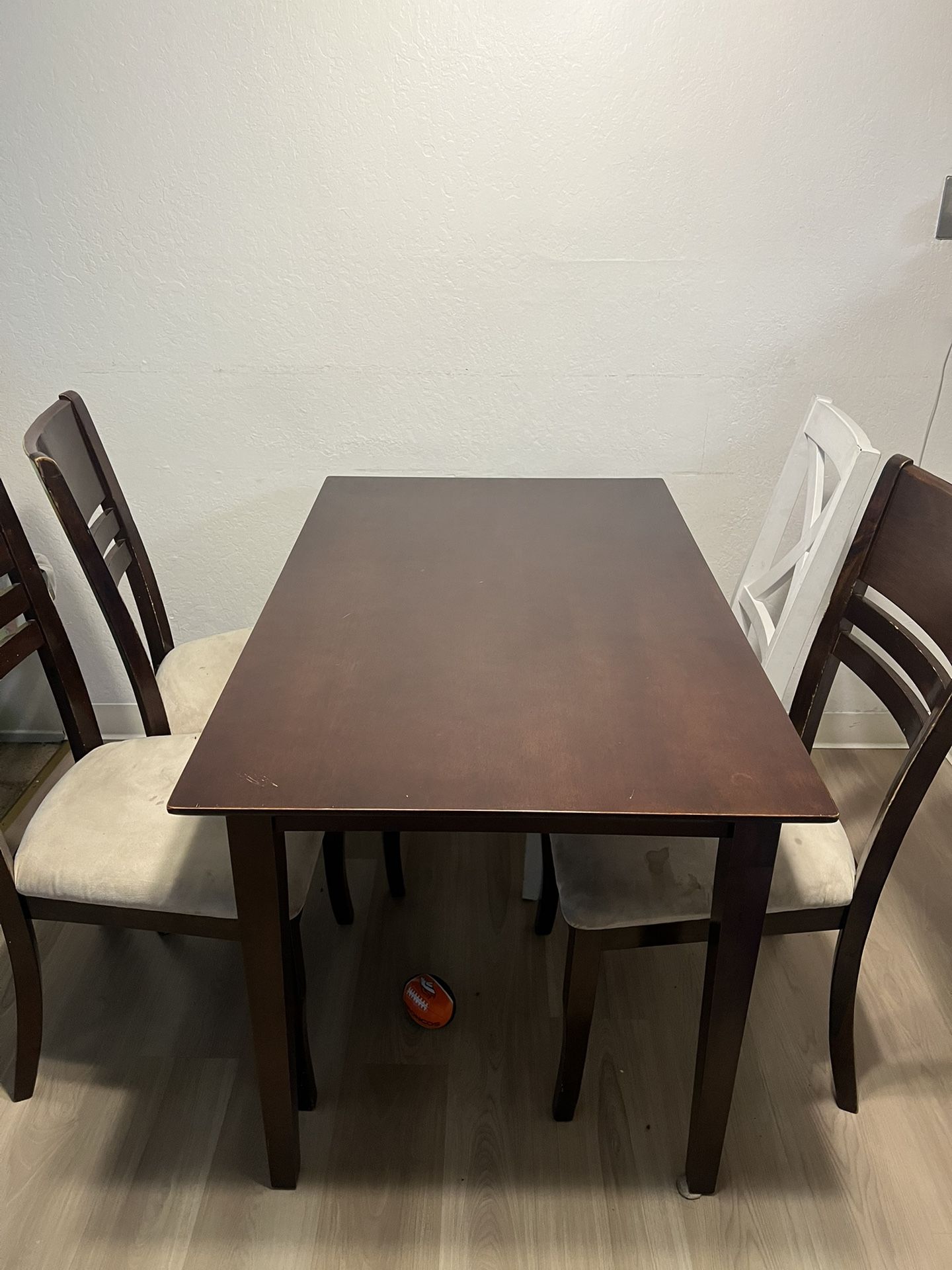 Giving Away My Dining Room Table With 4 Chairs