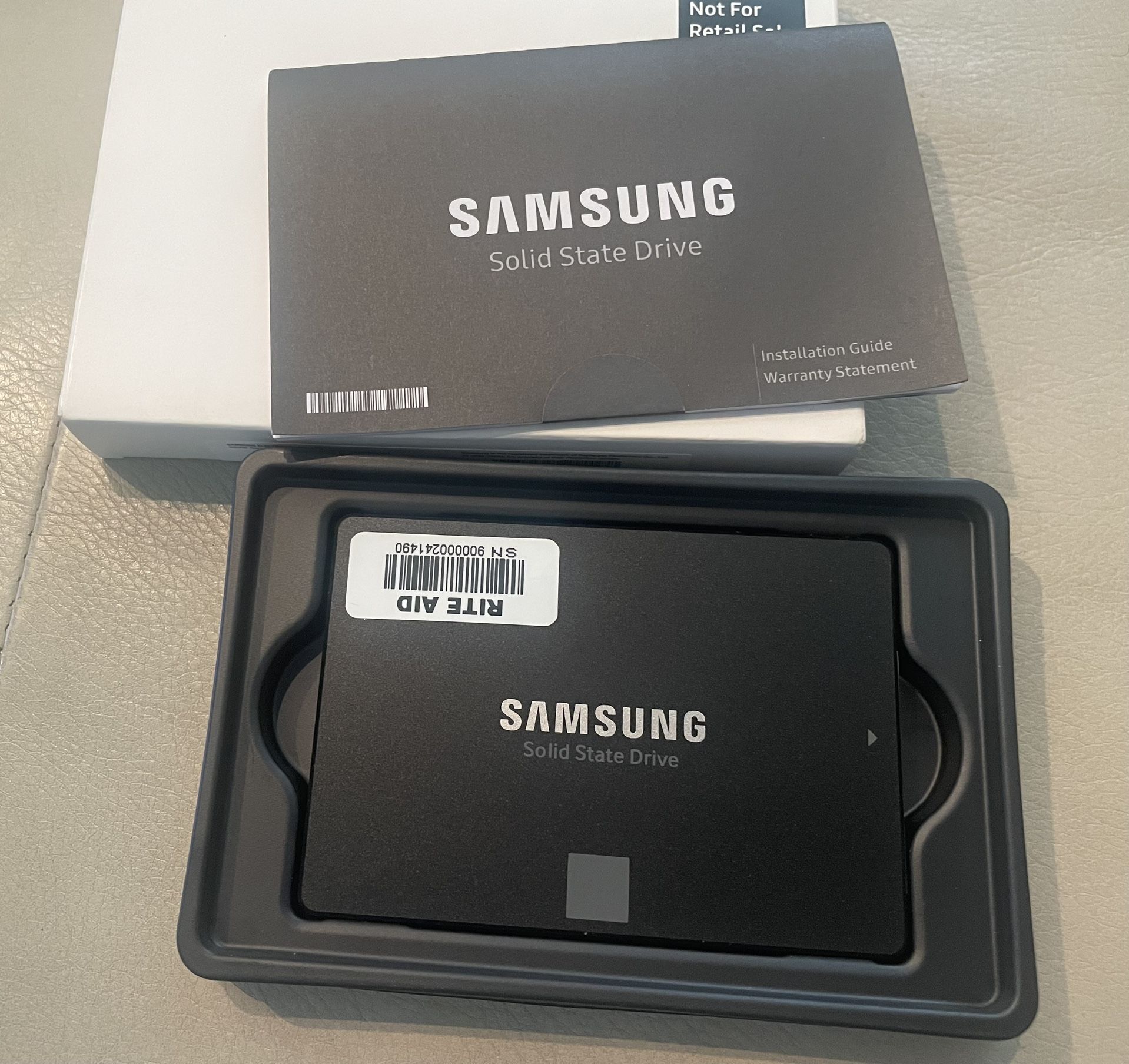 Samsung 860 250GB Internal Solid State Drive