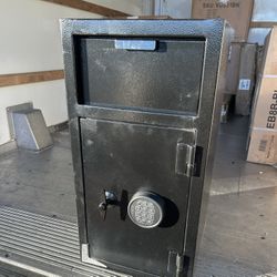 Brand new heavy duty drop safe for 120