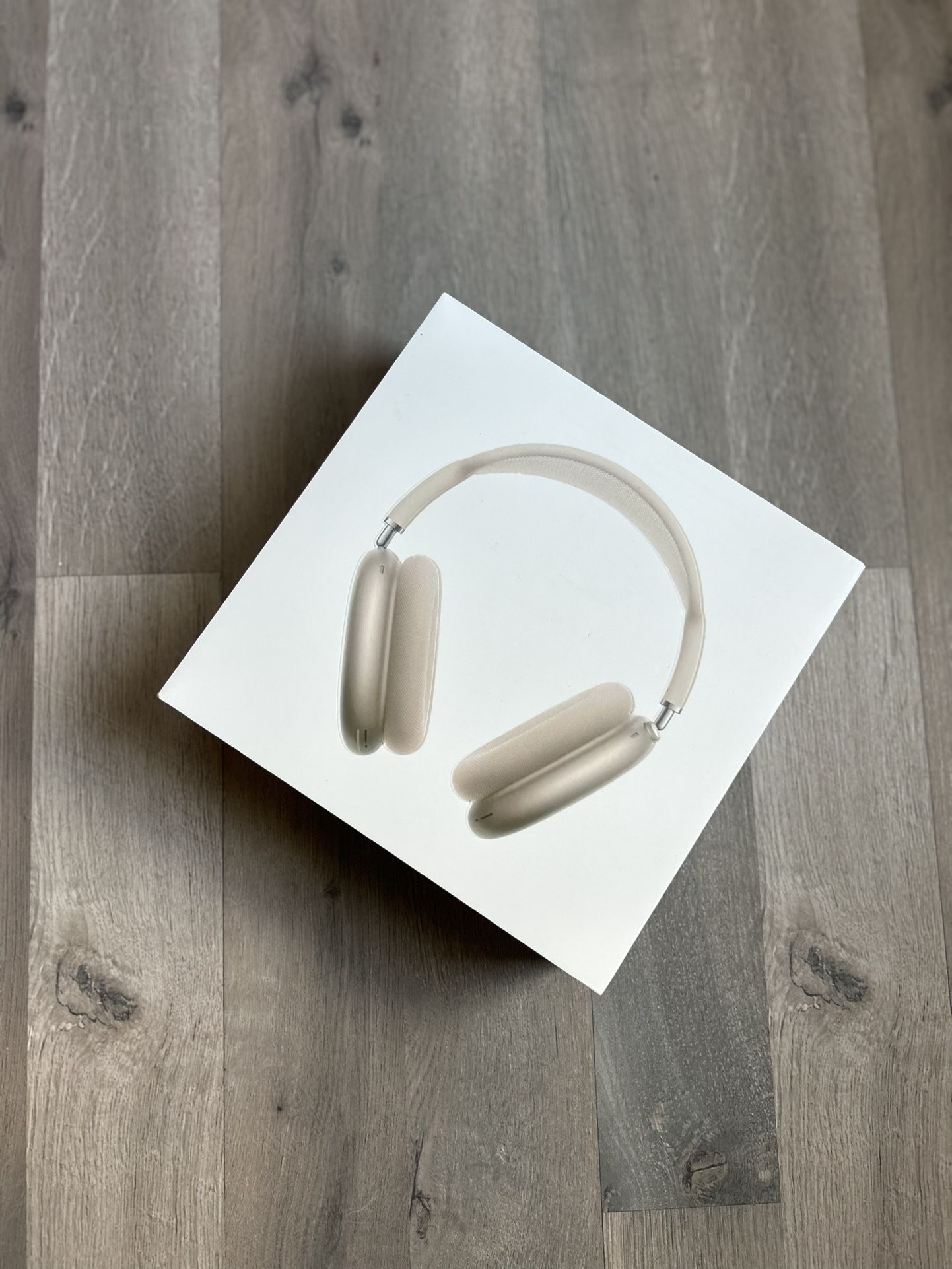 AirPodMax 2nd Gen (USB-C) Starlight 