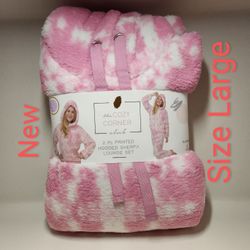 NEW Size LARGE Women's Pajama Gift Set PJs pajamas 2 Piece Hoodie hooded top Pants Pink
Top: relaxed fit; attached hood drawstring; pullover styling