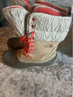The North Face Shellista II Mid Lace Luxe Winter Boots - Women’s Size 9