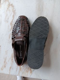 Men's 10.5W shoes