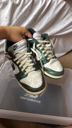 Nike dunk low vintage green woman’s sneakers