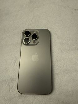 iPhone 15 Pro {{256GB}}