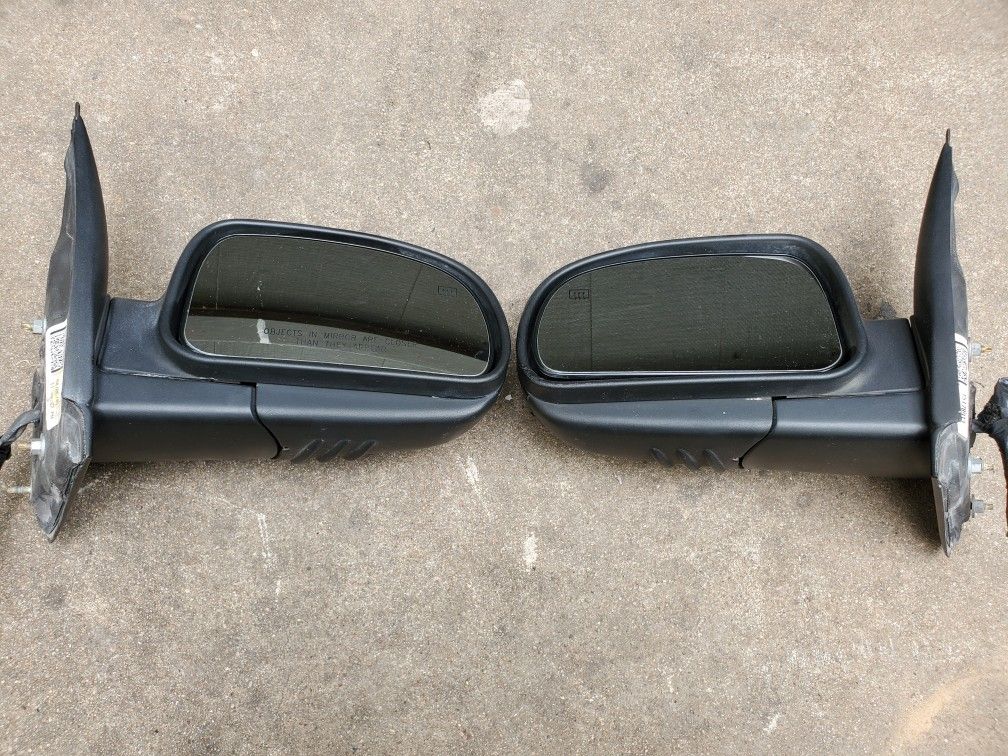 Mirrors Chevrolet trailblazer/GMC envoy 2002-2009