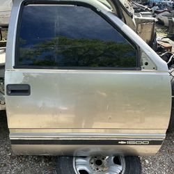 95-99 CHEVY DOOR PARTS 
