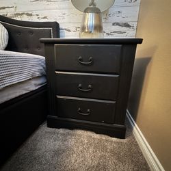  Night Stands 