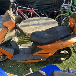 2013 tao tao moped scooter