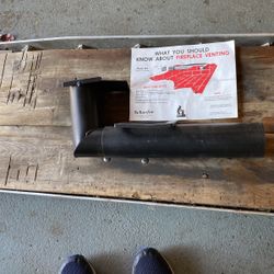 Fresh air vent for fireplace venting
