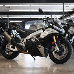 2023 APRILIA TUONO V4 RR 1100
