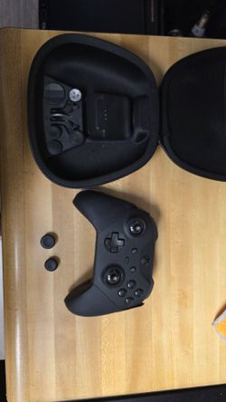 Used Xbox Elite 2 controller for parts
