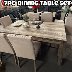 Beautiful Dining Table Set