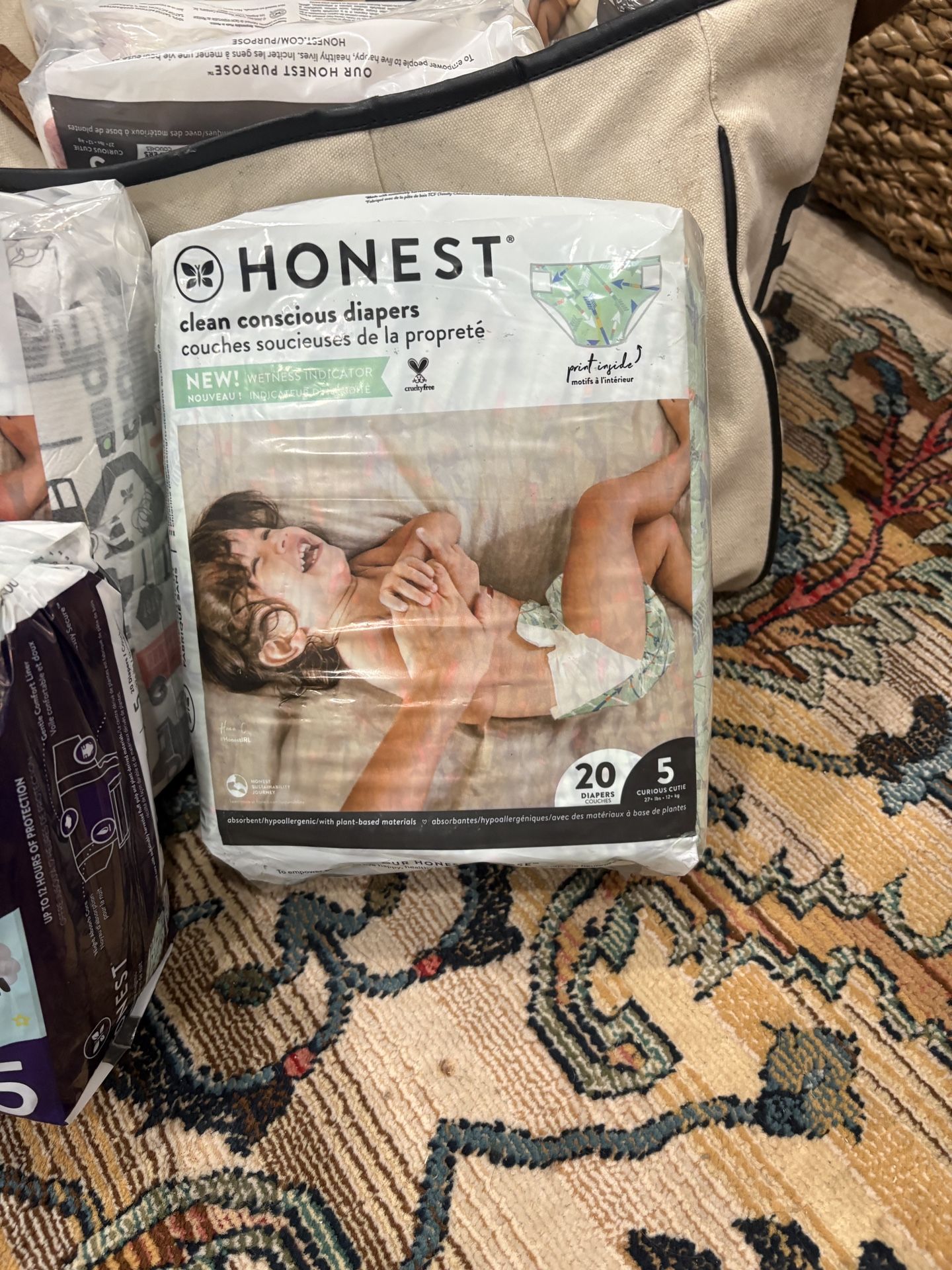 Size 5 Diapers X 140