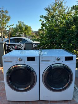 Washer and Dryer / Lavadora Y Secadora