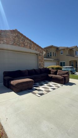 Restoration Hardware Style Sectional Couch w Chaise and 6X Pillows