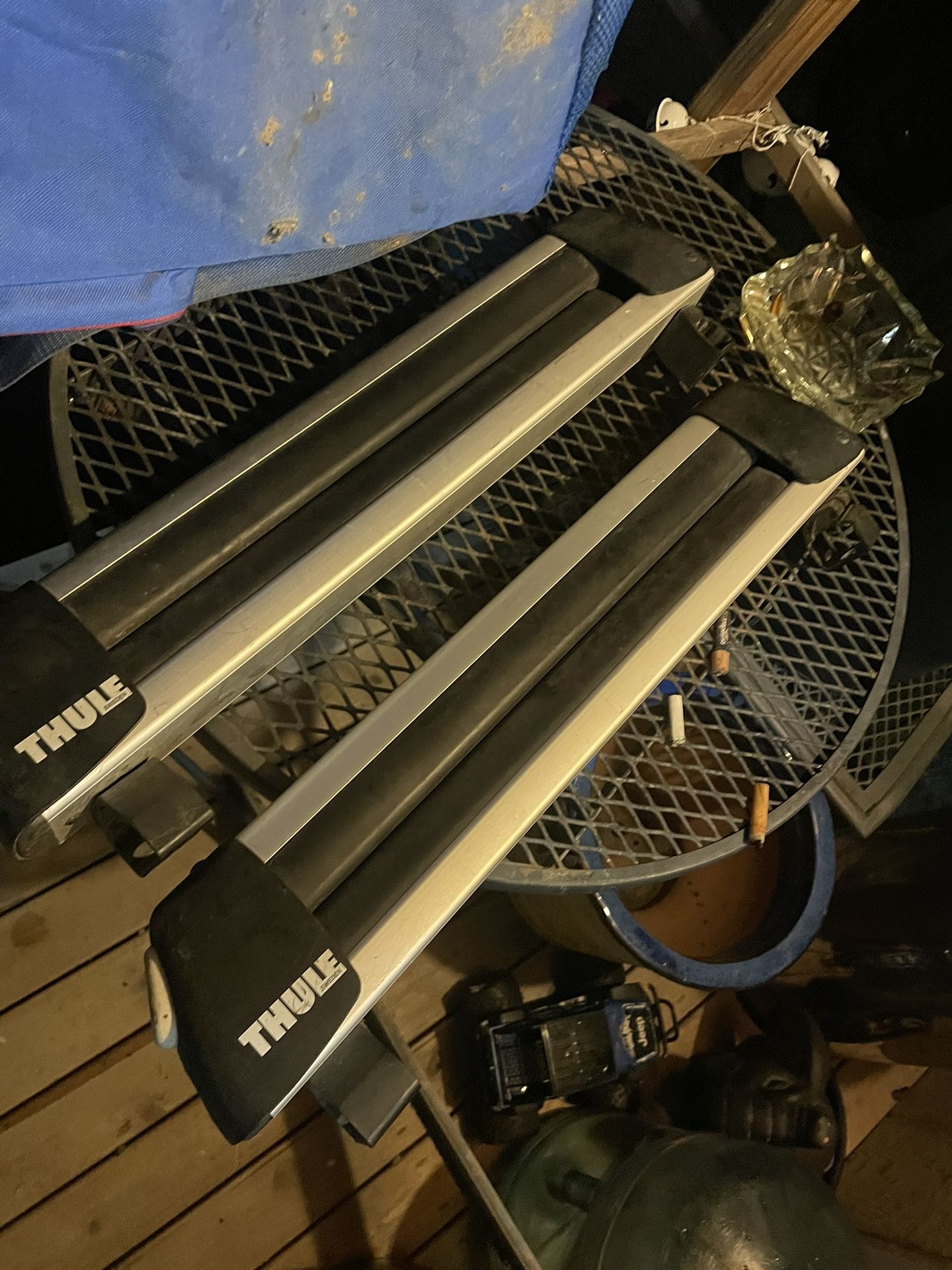 THULE Ski Snowboard Racks