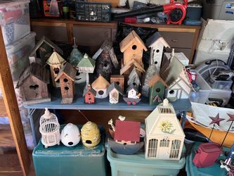 Lot of Bird Houses