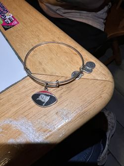 Tampa Bay Buccaneers Alex And Ani Bracelet 