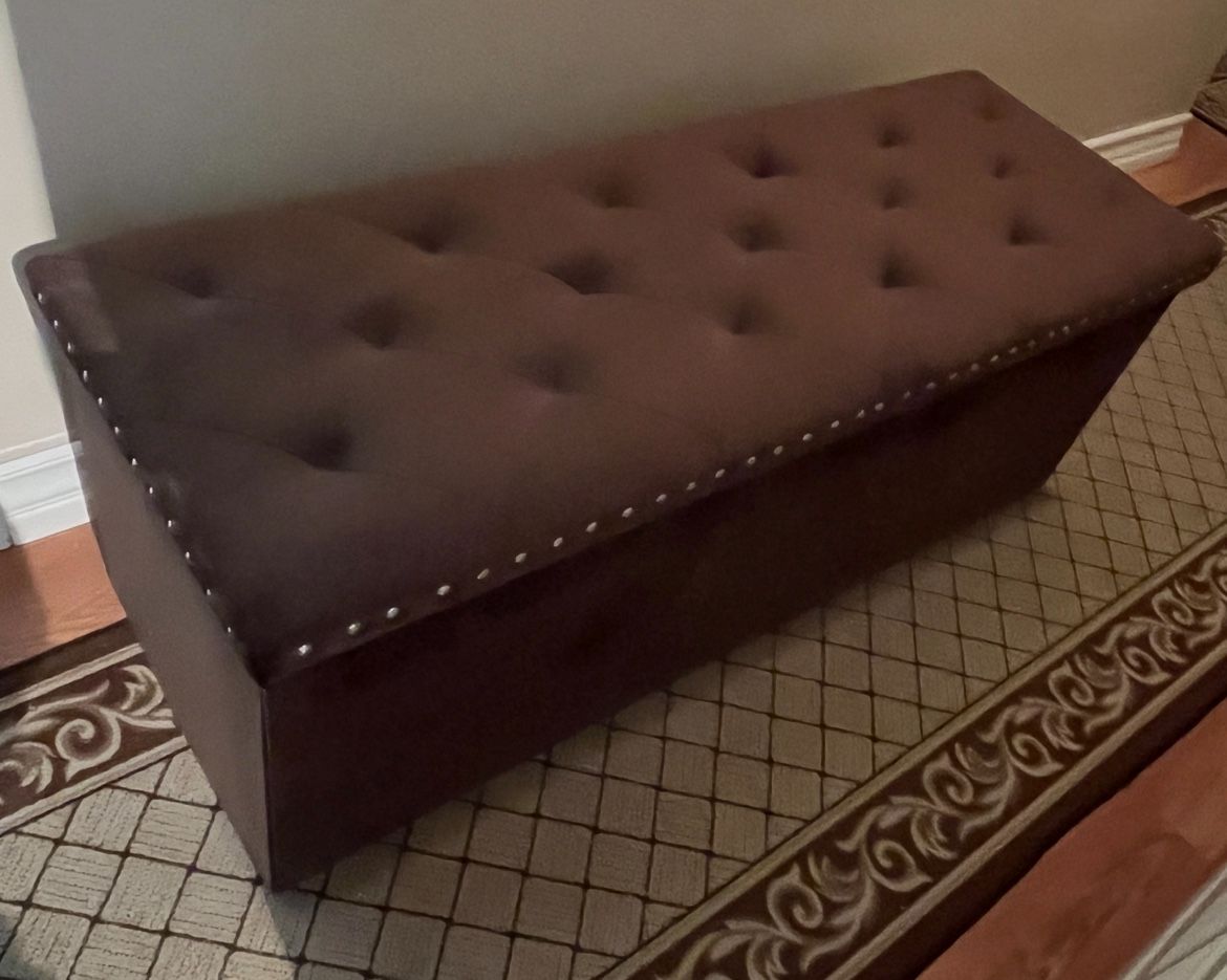 Ottoman Like New!! Clean! No stains! Brown Storage Bench - Removable Lid