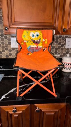 SpongeBob  SQUARE PANTS  FOLDABLE.  CAMP.    CHAIR.