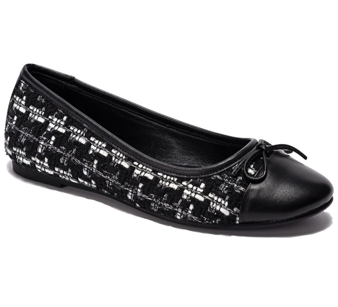 SOHO Collection ballet flats