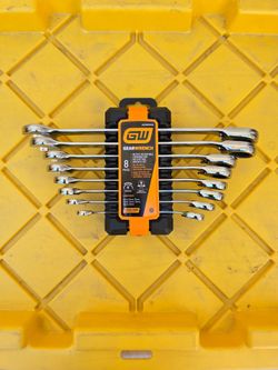 GEARWRENCH
Metric 90-Tooth Reversible Combination Ratcheting Wrench Set (8-Piece)