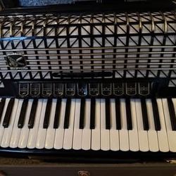 Accordion - Hohner Atlantic IV Deluxe