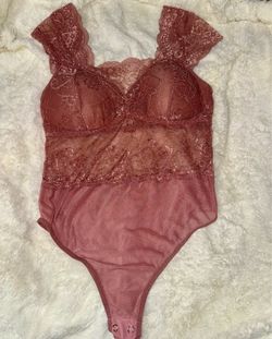 Lace Bodysuit in Dusty Rose