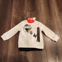 New Puma Toddler Boys 2-Piece Active Set in size 3T features a graphic print t-shirt and matching shorts, some dust - need to wash before use