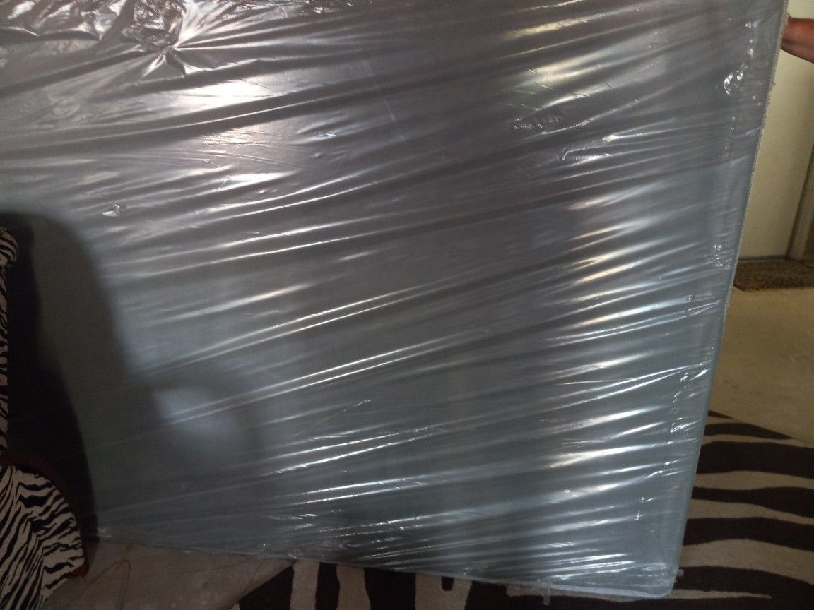 QUEEN SIZE BOX SPRING NEW IN PLASTIC FREE For Sale In Mesa AZ OfferUp queen-size-box-spring-new-in-plastic-free-for-sale-in-mesa-az-offerup