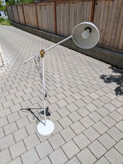 Adjustable white lamp