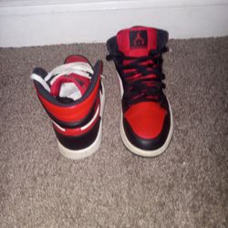 Jordan 1 Red Black And White 