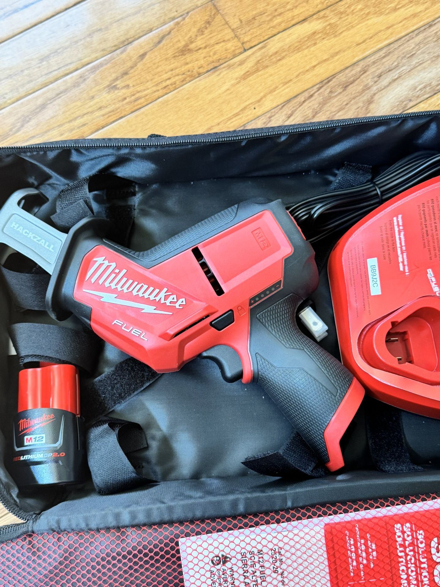 Milwaukee M12 Havkzall Or Sawzall Kit