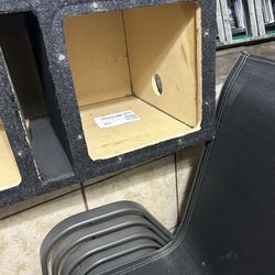 Kicker L7 12 ported sub box